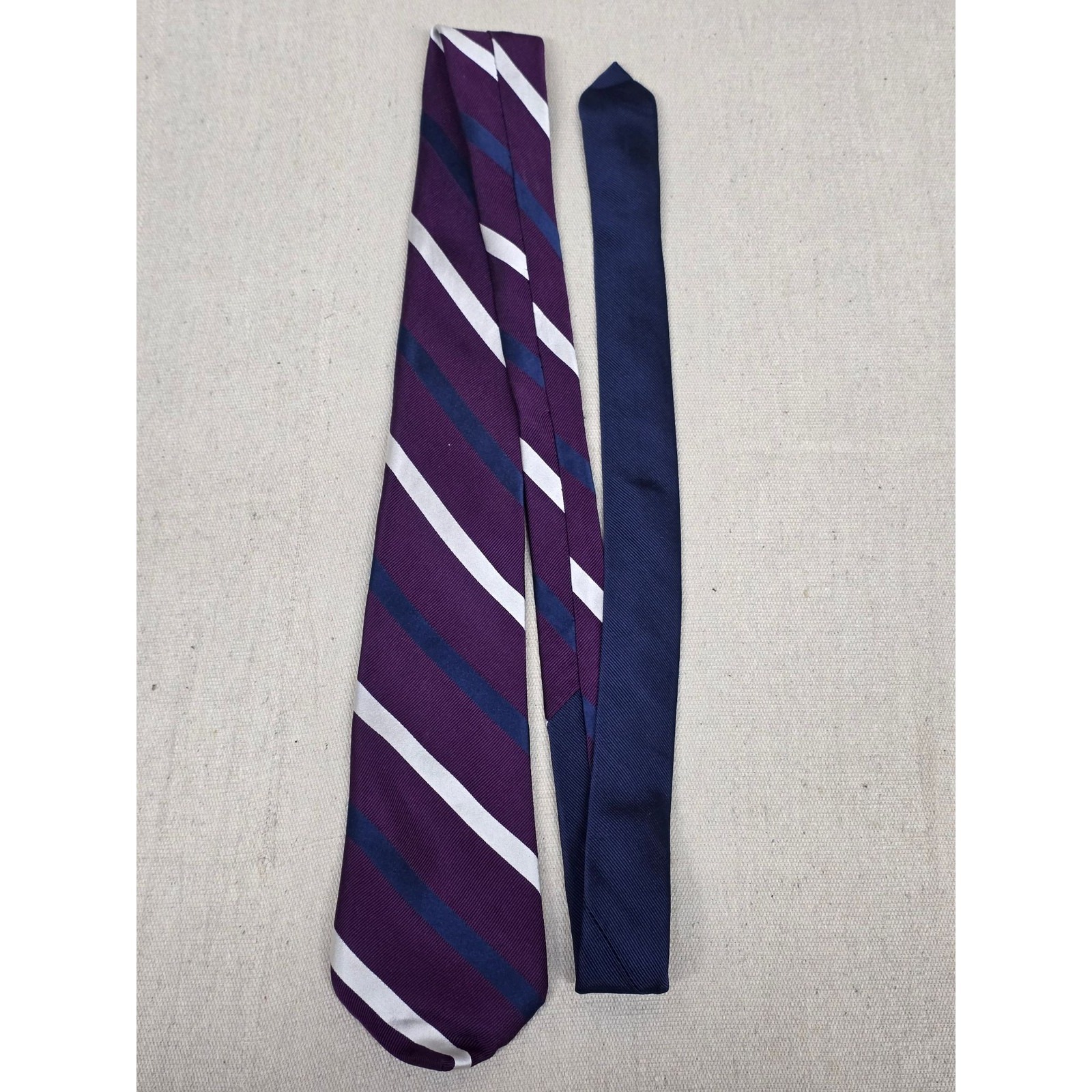 Tommy Hilfiger Mens Silk Tie Purple Navy Blue White Diagonal Striped Necktie
